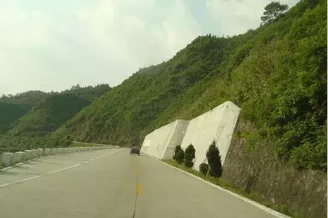 15396891995865e334d4d59.jpg 15396891995865e334d4d59.jpg